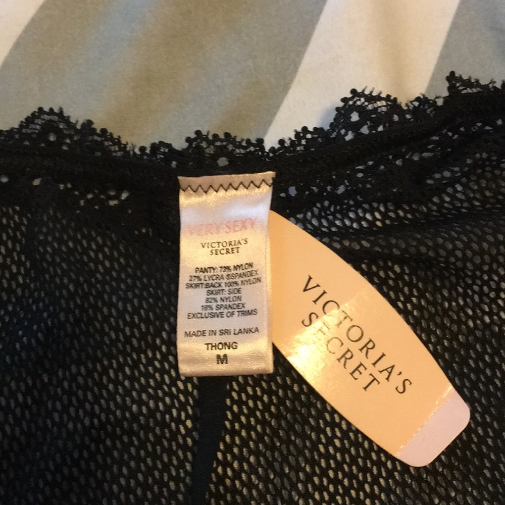 Victoria’s Secret skirted thong black lace NWT M